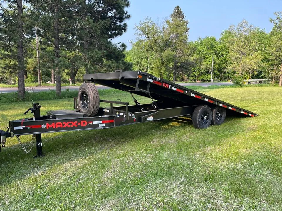 American Peak LLC trailer rental in Eau Claire Wisconsin - MAXX-D gooseneck trailer available for rent