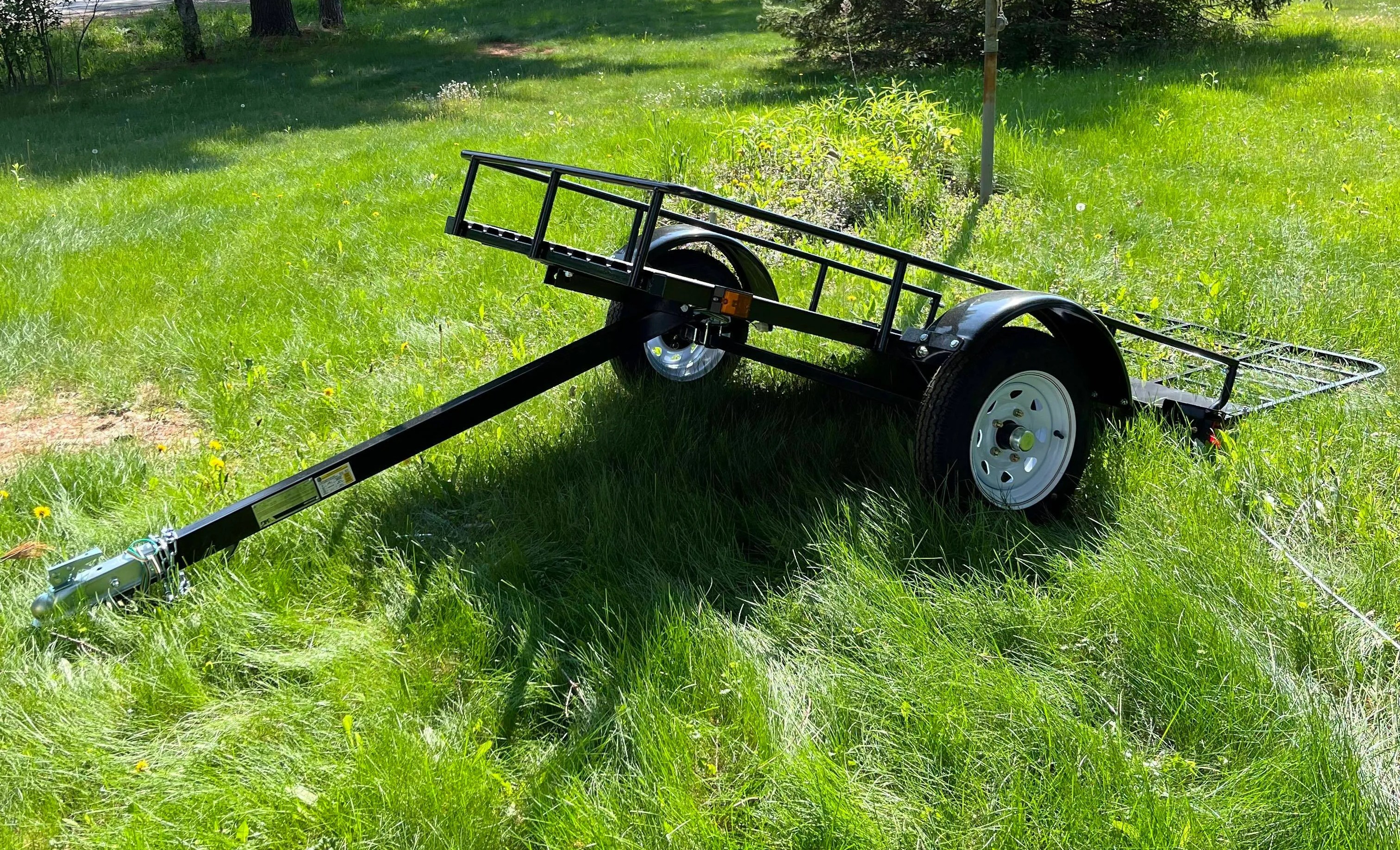 Small 4x6 utility trailer rental for DIY projects in Eau Claire Wisconsin - compact trailer rentals